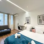 Urbanflat 202 - Beautiful In The Center Of Paryż