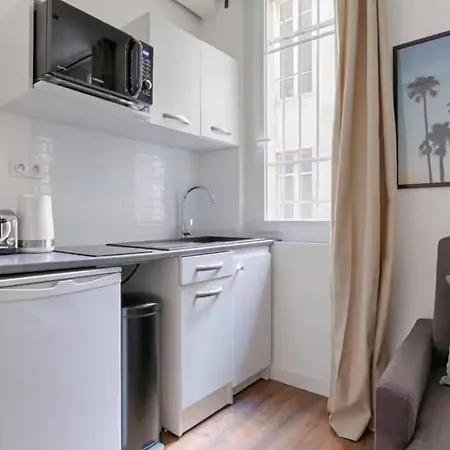 아파트 Urbanflat 202 - Beautiful In The Center Of 파리