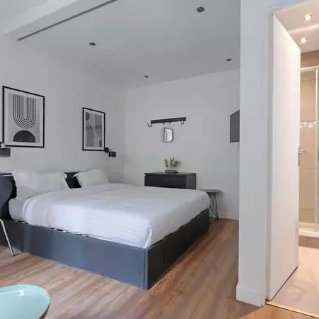 Urbanflat 202 - Beautiful In The Center Of 아파트 *