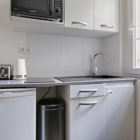 Urbanflat 202 - Beautiful In The Center Of