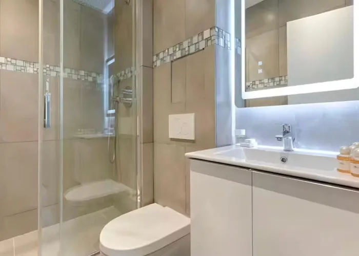 Urbanflat 202 - Beautiful In The Center Of