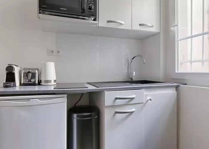 Urbanflat 202 - Beautiful In The Center Of